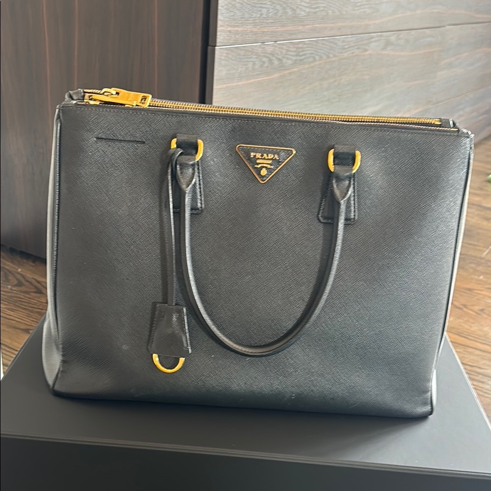Prada Black Leather Women's Bag